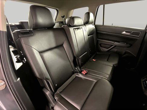Used 2018 Volkswagen Atlas SE w/ R-Line Package FWD image 20
