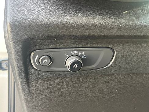 Used 2023 Buick Envision Preferred image 26