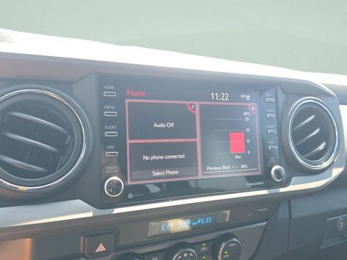 Used 2023 Toyota Tacoma TRD Off-Road image 21