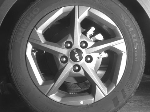 Used 2025 Kia K4 LXS image 14