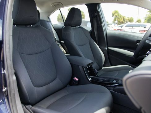 Used 2021 Toyota Corolla LE FWD image 15