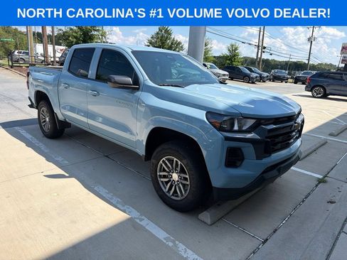 Used 2025 Chevrolet Colorado LT w/ Advanced Trailering Package RWD image 1