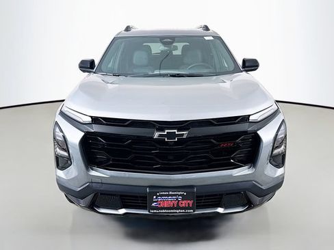 New 2026 Chevrolet Equinox RS w/ Convenience Package III FWD image 2