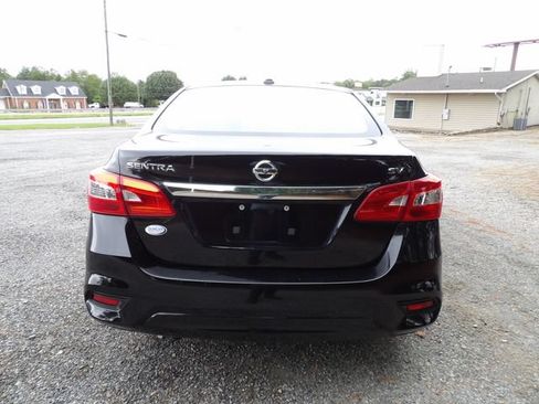Used 2017 Nissan Sentra SV FWD image 4