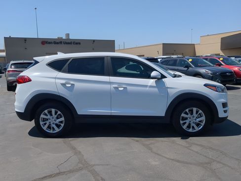 Used 2019 Hyundai Tucson SE w/ Cargo Package AWD/4WD image 2