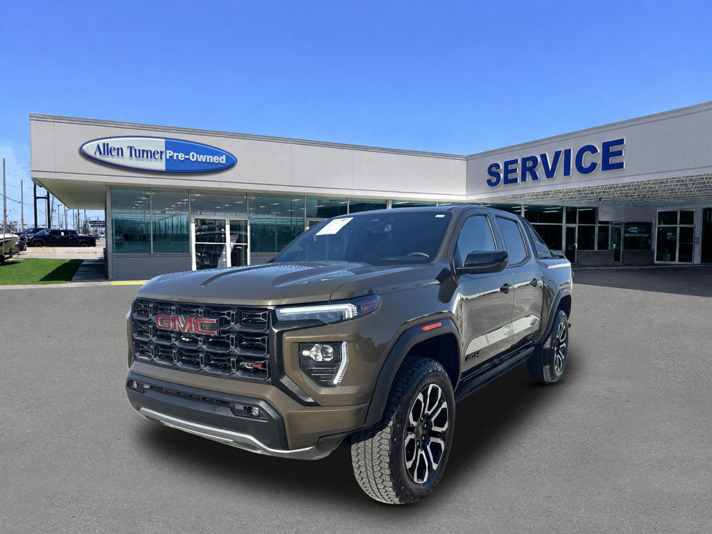 Used 2025 GMC Canyon AT4 w/ Nightfall Edition AWD/4WD image 4