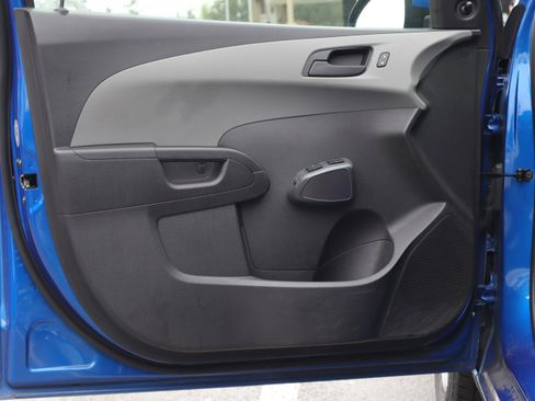 Used 2020 Chevrolet Sonic LS image 22