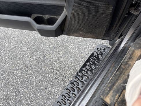 Used 2017 RAM 1500 Laramie w/ Convenience Group image 21