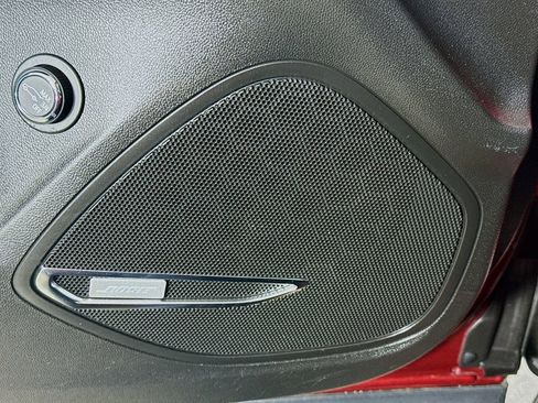 Used 2022 Buick Envision Essence w/ Technology Package I FWD image 18