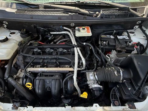 Used 2012 Ford Transit Connect XLT image 75