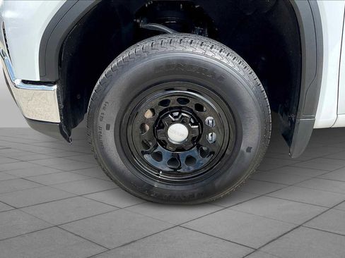 Certified 2024 GMC Sierra 1500 Pro w/ Pro Value Package image 15