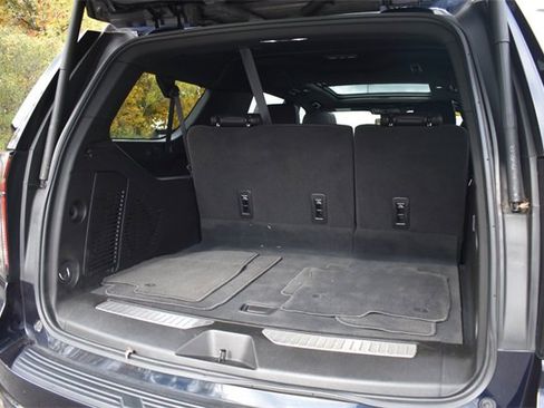 Certified 2023 Chevrolet Suburban RST w/ Sport Performance Package image 22