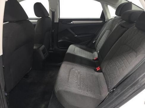 Used 2021 Volkswagen Passat 2.0T S image 10