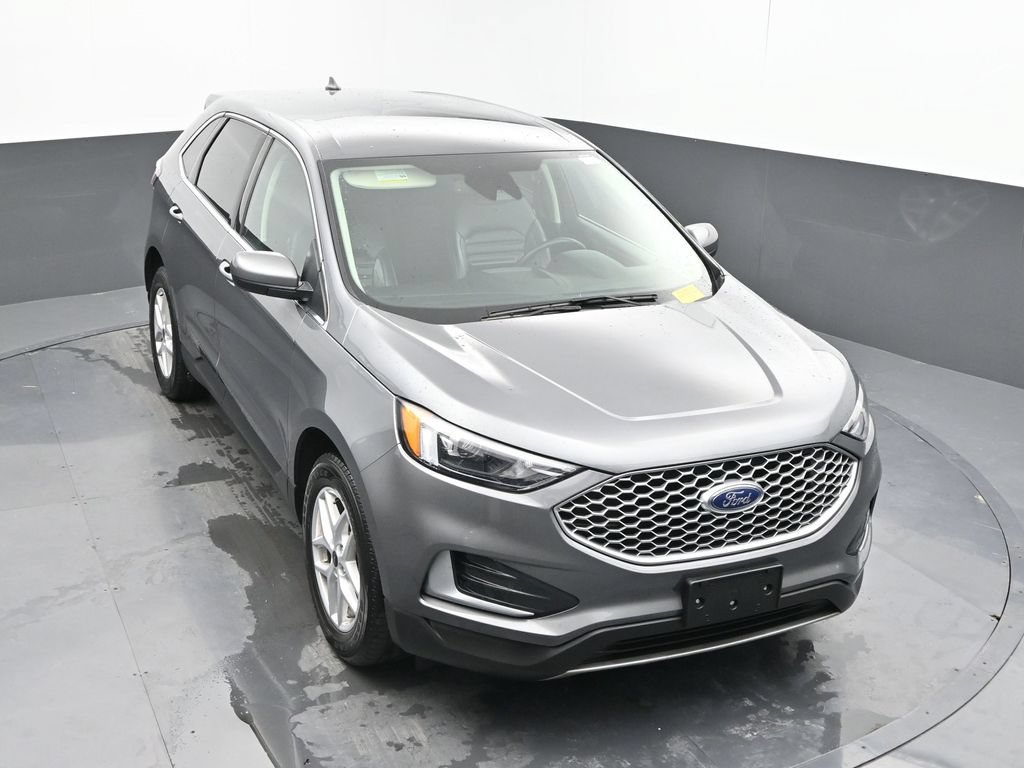 Used 2024 Ford Edge SEL AWD/4WD image 16