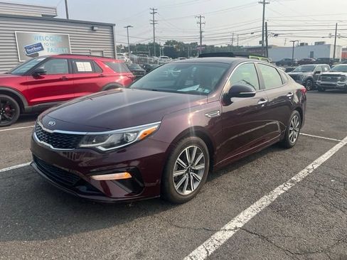 Used 2019 Kia Optima LX w/ LX 17" Wheel Package FWD image 2