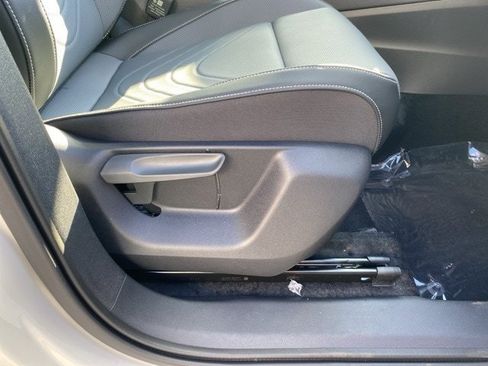 New 2026 Volkswagen Tiguan SE R-Line image 45