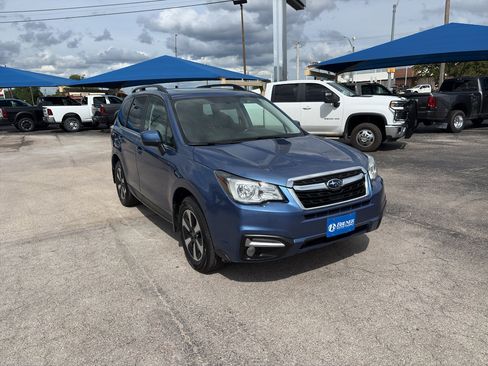 Used 2018 Subaru Forester 2.5i Limited w/ Popular Package #3B AWD/4WD image 3