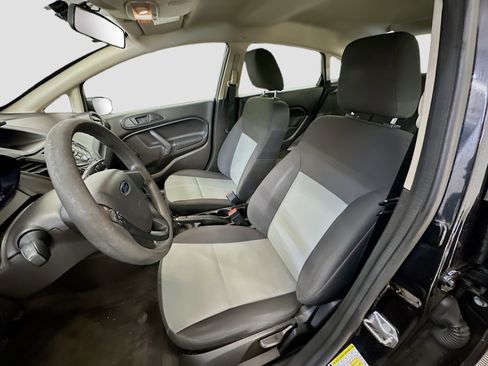 Used 2015 Ford Fiesta S image 13