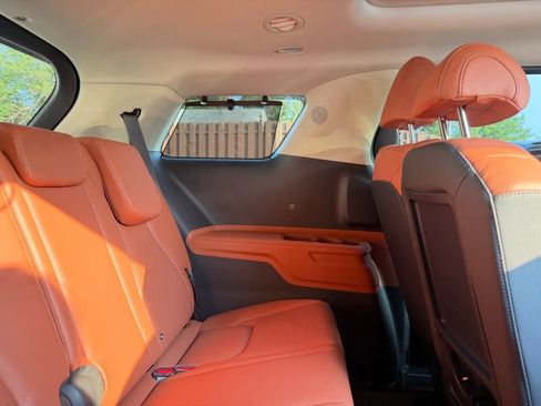 Used 2023 Kia Carnival SX Prestige FWD image 32
