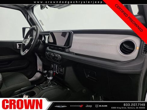Certified 2025 Jeep Wrangler Unlimited Sahara AWD/4WD image 11