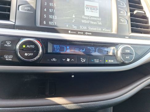 Used 2019 Toyota Highlander Plus image 27