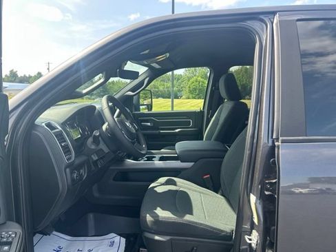 New 2026 RAM 2500 Big Horn AWD/4WD image 15