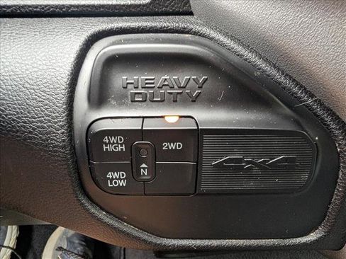 Used 2024 RAM 3500 Big Horn AWD/4WD image 36