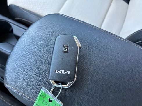 Used 2024 Kia Soul GT-Line FWD image 33