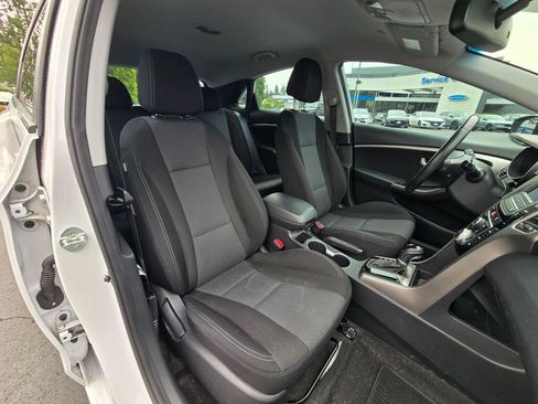 Used 2013 Hyundai Elantra GT w/ Touch & Go Pkg FWD image 7