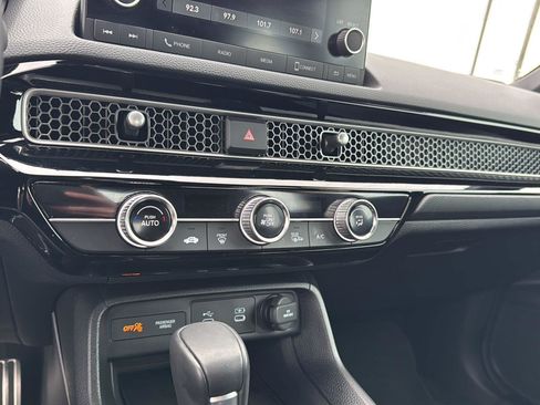 Used 2025 Honda Civic Sport image 22