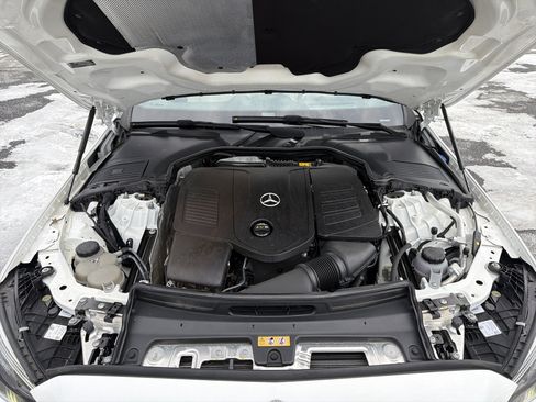Used 2022 Mercedes-Benz C 300 4MATIC Sedan w/ Pinnacle Trim Package image 9