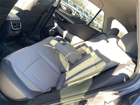 Used 2022 Subaru Outback Limited image 10