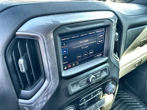 Used 2020 Chevrolet Silverado 1500 Custom Trail Boss w/ Custom Convenience Package image 28