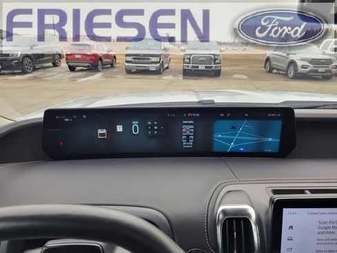 Used 2025 Ford Expedition Max Platinum image 18