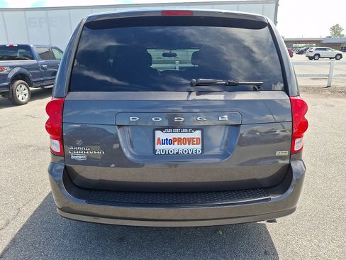 Used 2014 Dodge Grand Caravan SXT FWD image 5