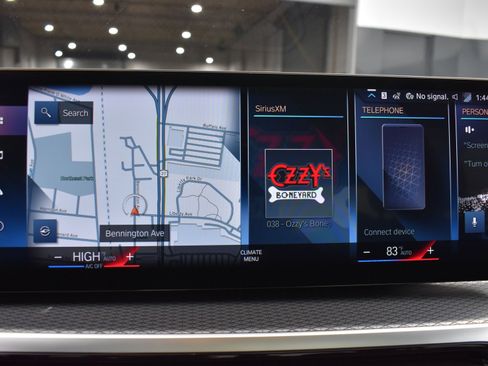 Used 2023 BMW 330i xDrive 330i xDrive w/ M Sport Package image 13