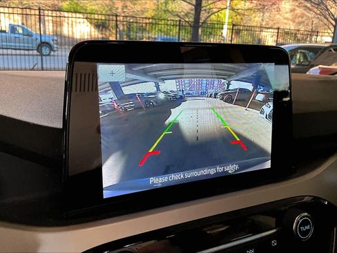 Used 2022 Ford Escape SE w/ SE Sport Appearance Package image 27