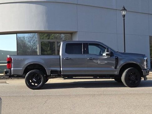 Used 2024 Ford F350 XLT w/ Black Appearance Package image 27