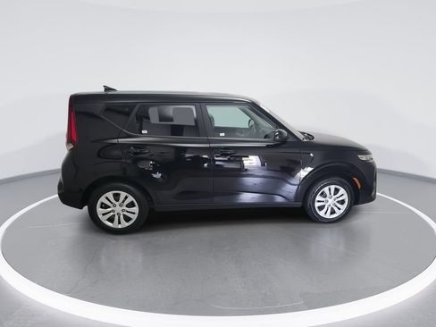 Used 2022 Kia Soul LX FWD image 8