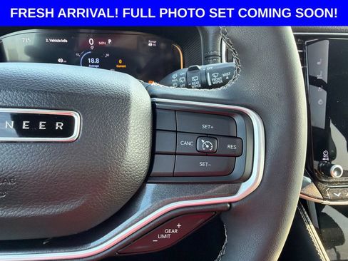 Used 2023 Jeep Wagoneer 4WD w/ Premium Group I image 20
