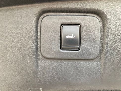 Used 2024 Nissan Murano SV AWD/4WD image 29