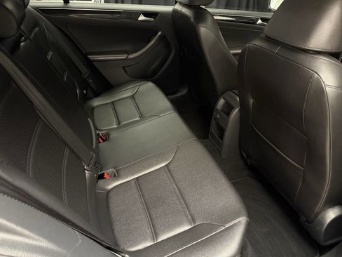 Used 2017 Volkswagen Jetta SEL image 21