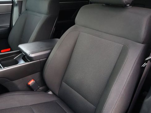 Certified 2025 Hyundai Santa Fe SE FWD image 12