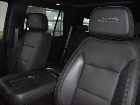 Used 2023 Chevrolet Tahoe High Country AWD/4WD image 41
