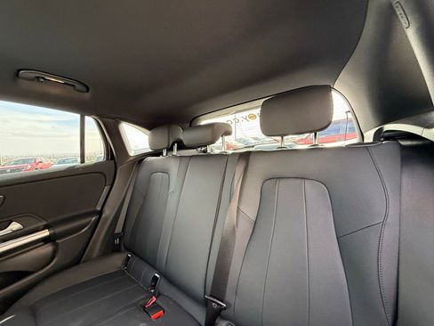 Used 2025 Mercedes-Benz GLA 250 image 16