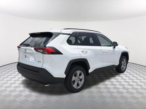 Certified 2025 Toyota RAV4 XLE FWD image 17