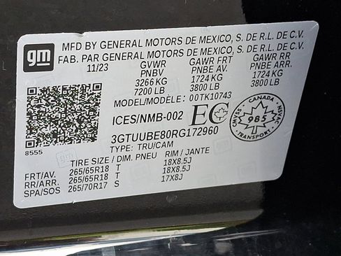 Used 2024 GMC Sierra 1500 SLE image 28