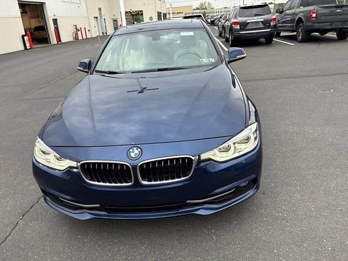Used 2018 BMW 330i xDrive Sedan w/ Convenience Package AWD/4WD image 17