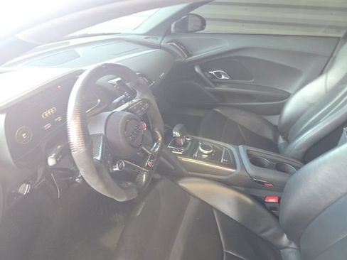 Used 2018 Audi R8 V10 w/ 20" Wheel Package RWD image 10