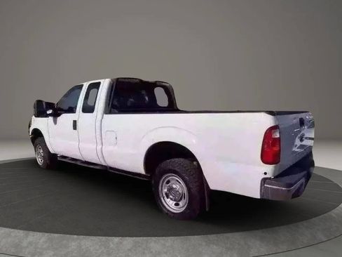 Used 2016 Ford F250 XL w/ Power Equipment Group image 6